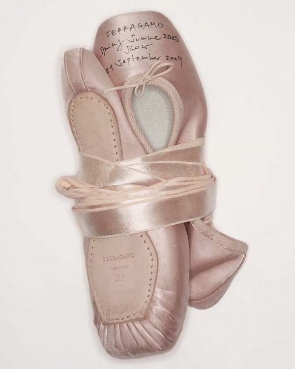 10 Major Wedding Stationery & Signage Trends for 2026