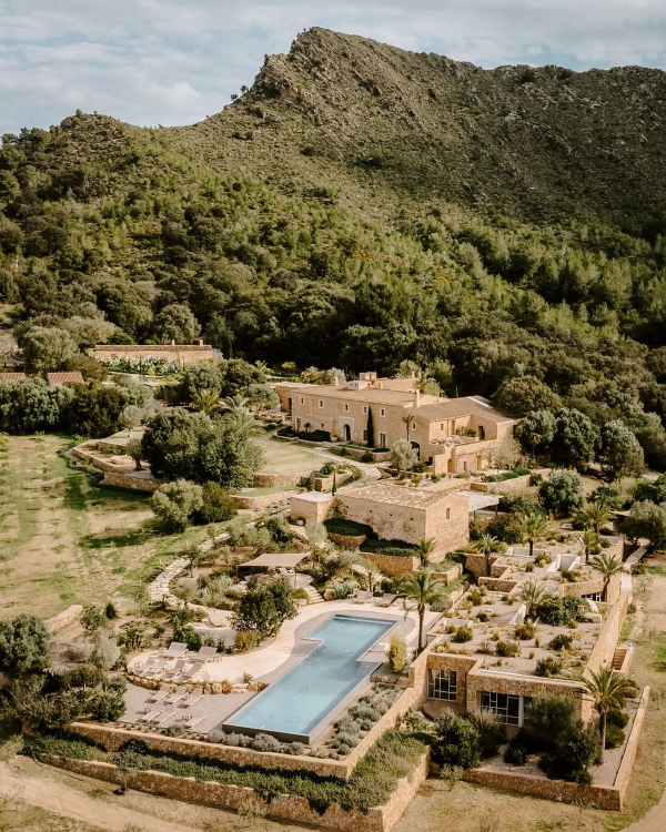 13 Best Hotels in Mallorca for the Chicest Honeymoon Stay