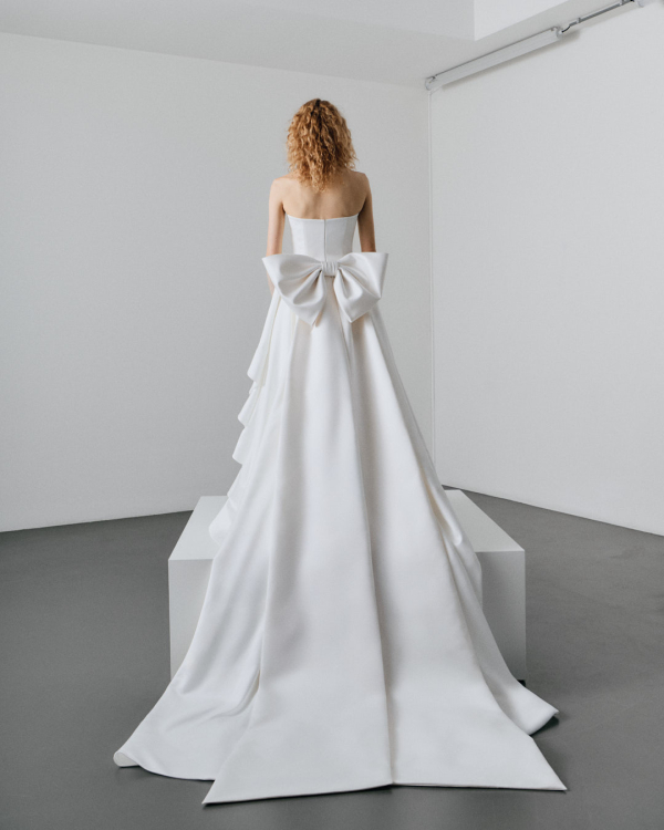 Viktor & Rolf Mariage Unveils Fall 2026 Bridal Collection