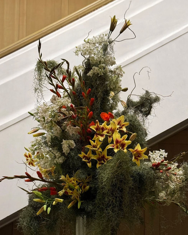 Wedding Florist in Europe | European Wedding Decorators, Flower Arrangements | Bouquet For Bride