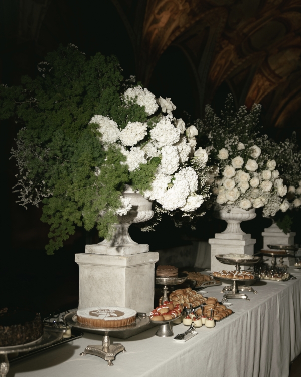 Influencer Angela Caloisi’s Tuscan Villa Wedding Was the Epitome of Cinematic Elegance