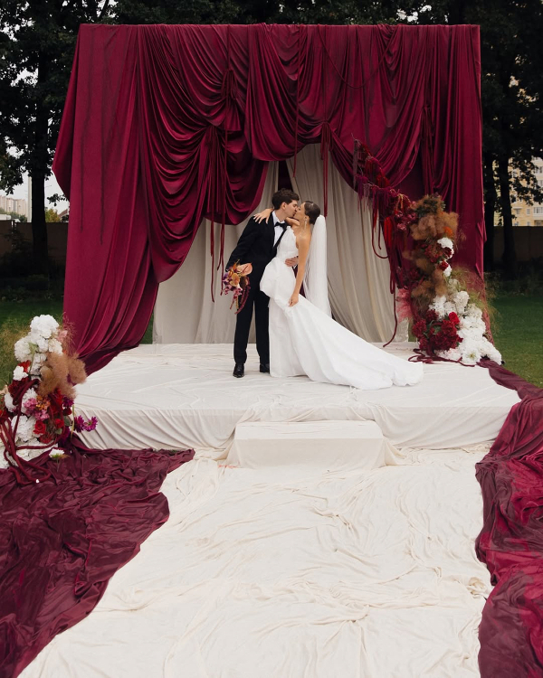 6 Colors Perfect for a Charming Winter Wedding