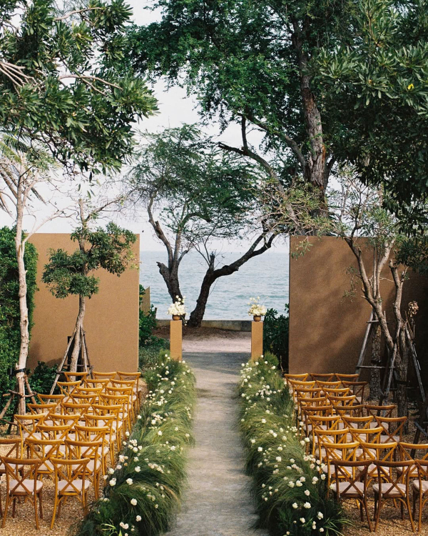 10 Expert Tips for Wedding Flowers That Feel Creative, Considered and Completely You