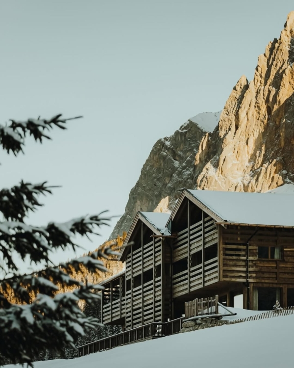 10 Enchanting Alpine Hotels in Europe for the Ultimate Winter Escape