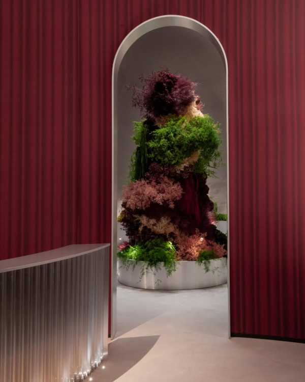 Wedding Florist in Europe | European Wedding Decorators, Flower Arrangements | Bouquet For Bride