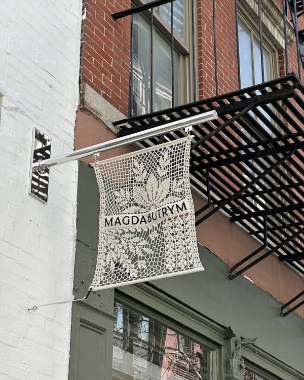 10 Major Wedding Stationery & Signage Trends for 2026