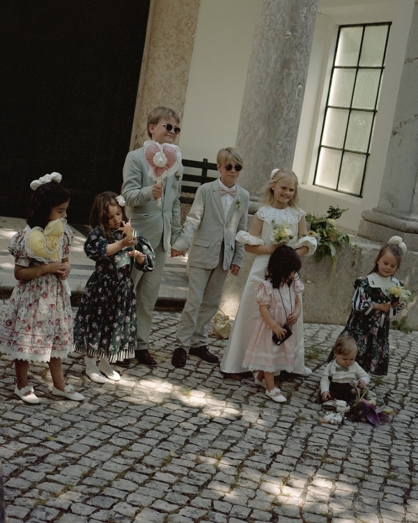 8 Unique Ideas to Involve Children in Your Wedding