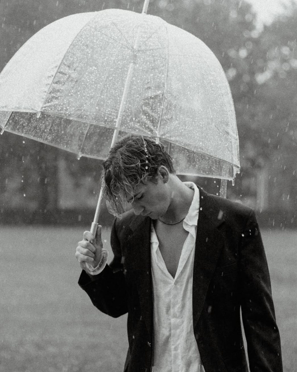 Rainy Day Date Ideas: Romantic, Cozy, and Creative Things to Do Indoors