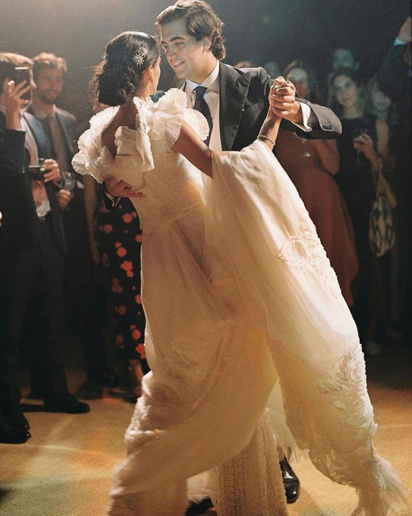 Which Wedding First Dance Style Is Right for You? | How to Choose Wedding Dance Style