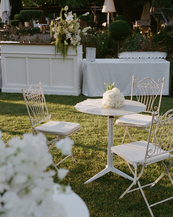 An Artistic Wedding Amongst a Hidden Stone Quarry in Provence
