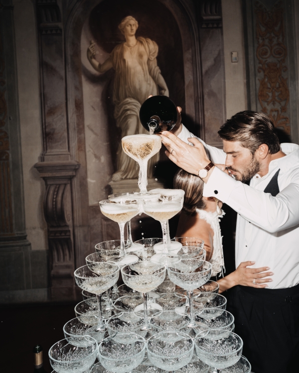 Influencer Angela Caloisi’s Tuscan Villa Wedding Was the Epitome of Cinematic Elegance