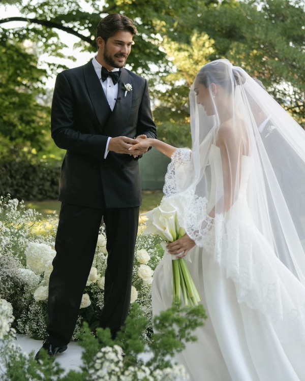 Influencer Angela Caloisi’s Tuscan Villa Wedding Was the Epitome of Cinematic Elegance