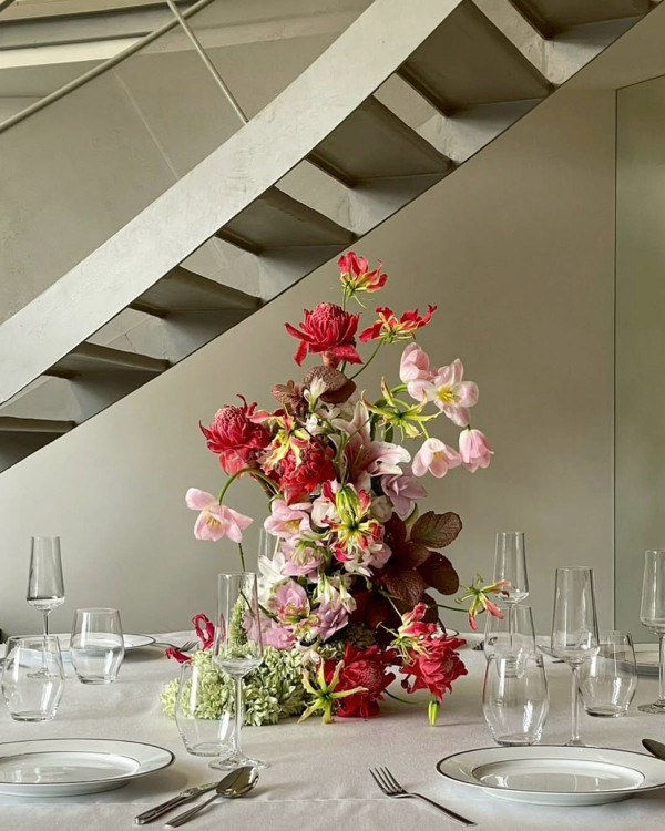 Wedding Florist in Europe | European Wedding Decorators, Flower Arrangements | Bouquet For Bride