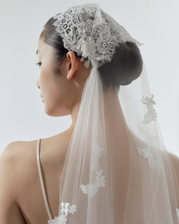 How to Make Your Wedding Hair Stay Perfect All Day