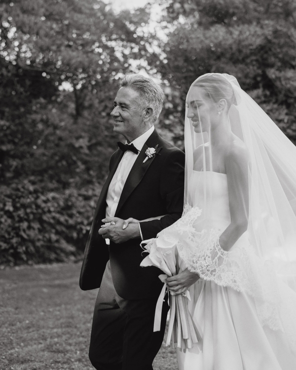 Influencer Angela Caloisi’s Tuscan Villa Wedding Was the Epitome of Cinematic Elegance
