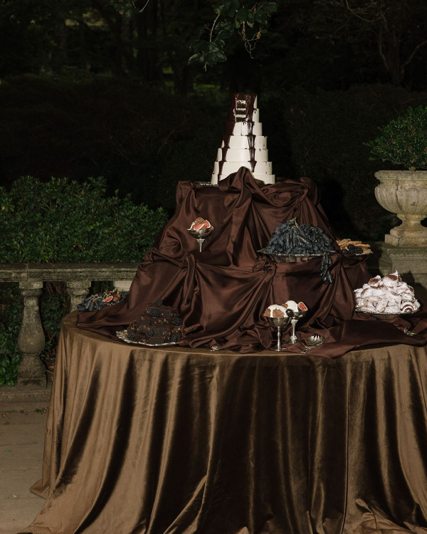 6 Colors Perfect for a Charming Winter Wedding