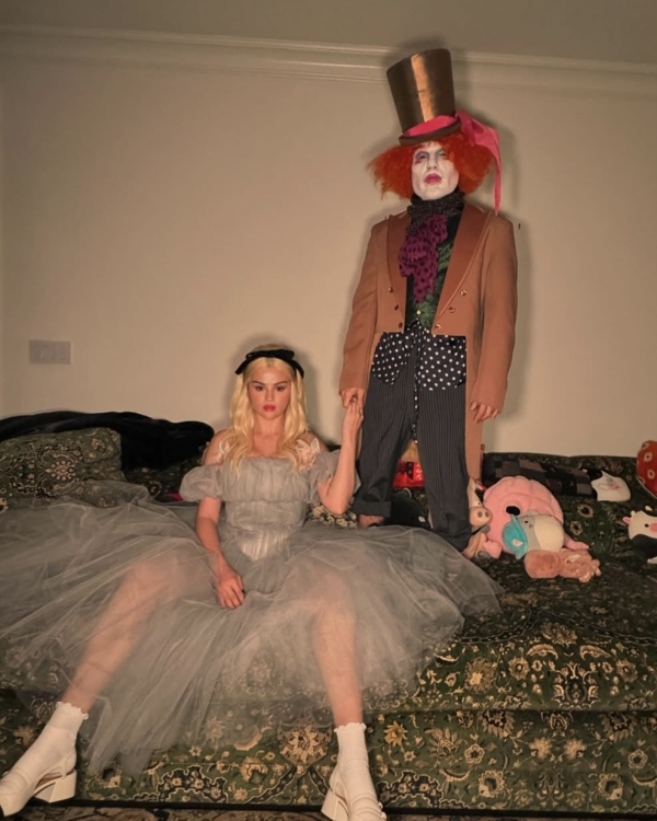 26 Couples Halloween Costume Ideas for 2025