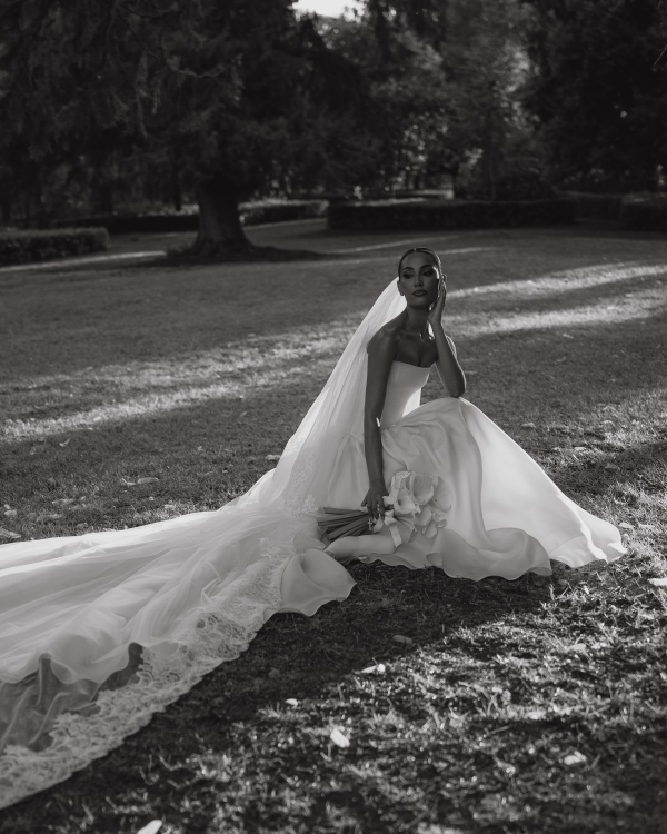 Influencer Angela Caloisi’s Tuscan Villa Wedding Was the Epitome of Cinematic Elegance
