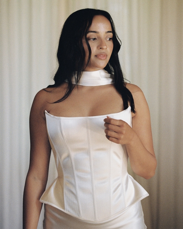 A Romantic Provençal Garden Wedding in France with Pastel Blooms & Antique Details