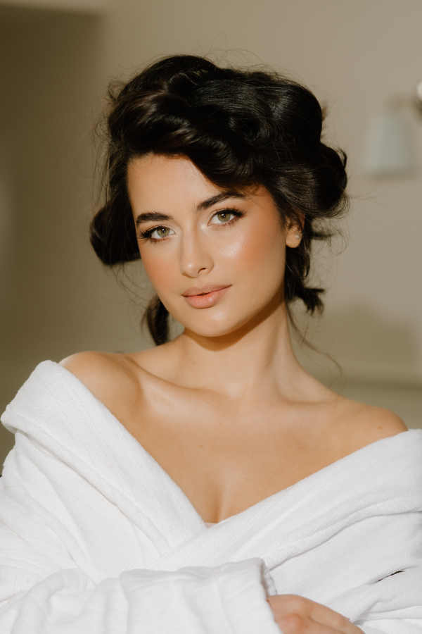 Beauty Brooke Lilias