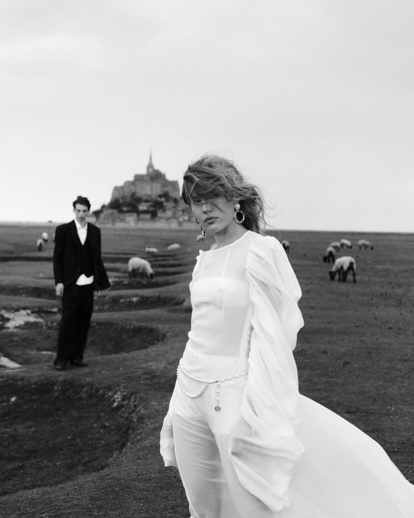 30 ChatGPT Prompts to Solve Wedding Planning Problems With Your Partner