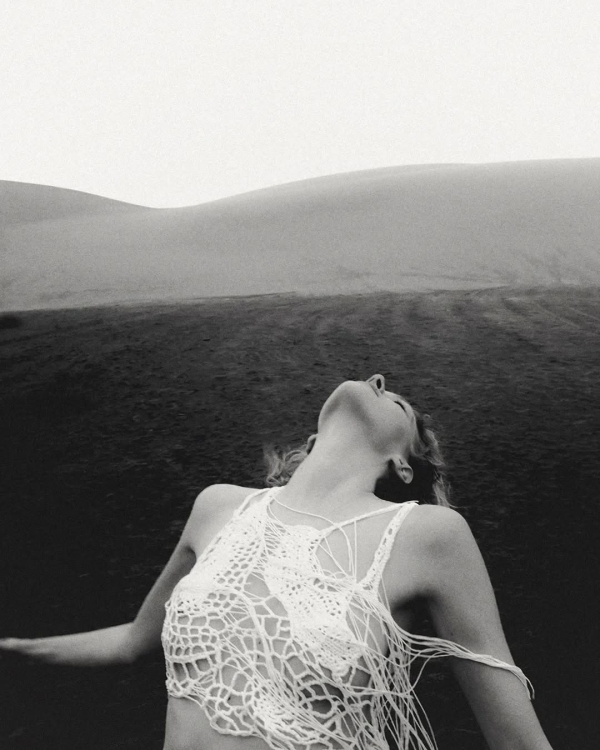 30 ChatGPT Prompts to Solve Wedding Planning Problems With Your Partner