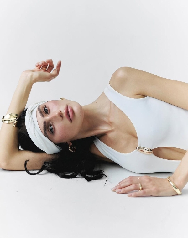 How to Make Your Wedding Hair Stay Perfect All Day