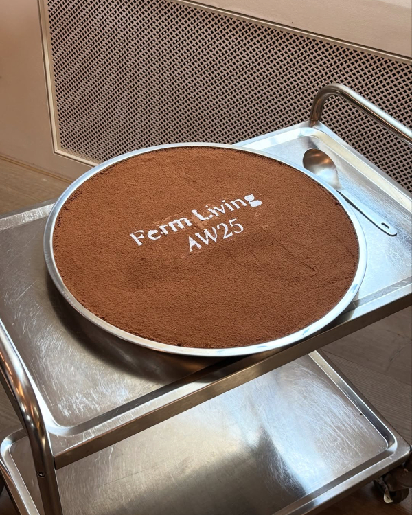 6 Colors Perfect for a Charming Winter Wedding