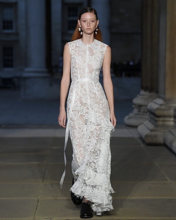 Alternative Bridal Looks | London Fashon Week September 2022 | Simone Rocha Wedding Dress | Molly Goddard, Dilara Findikoglu, Erdem, Harris Reed