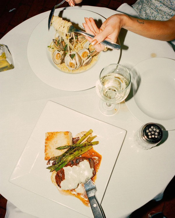 Best Fancy Restaurants in Chicago | Top Restaurants for a Fancy Date | The Most Romantic Dinner