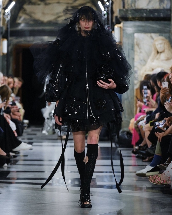 Alternative Bridal Looks | London Fashon Week September 2022 | Simone Rocha Wedding Dress | Molly Goddard, Dilara Findikoglu, Erdem, Harris Reed