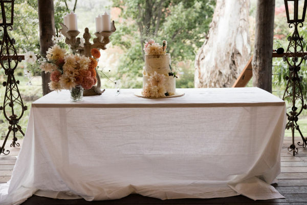 Isabella & Sam’s Elegant Wedding at Glenrock Gardens | Photo | English Country Garden Bridal Party in Tenterfield