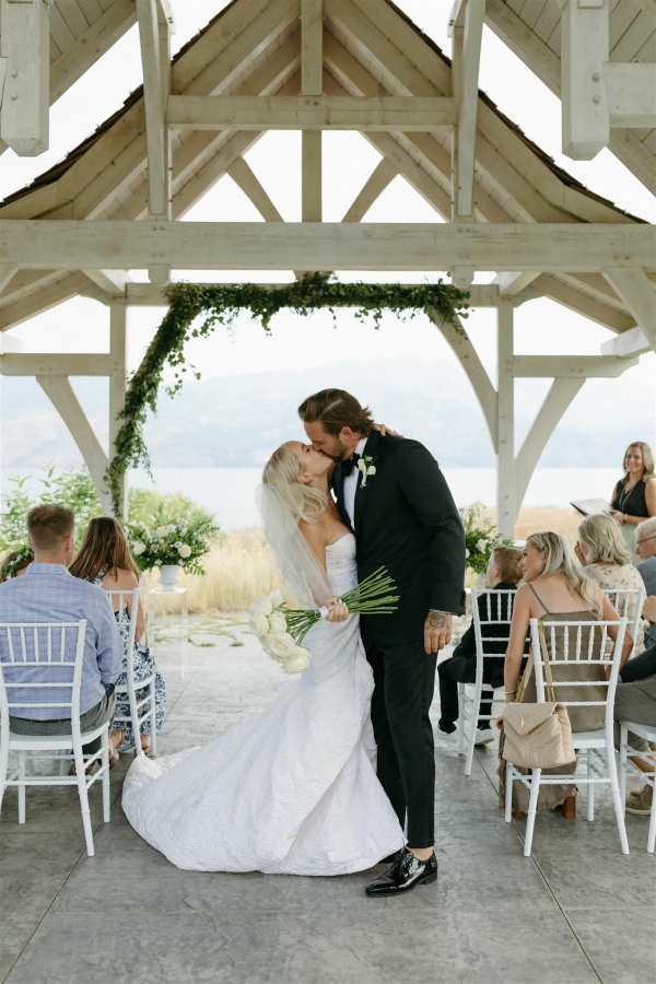 Wedding in a One-of-a-kind Locale