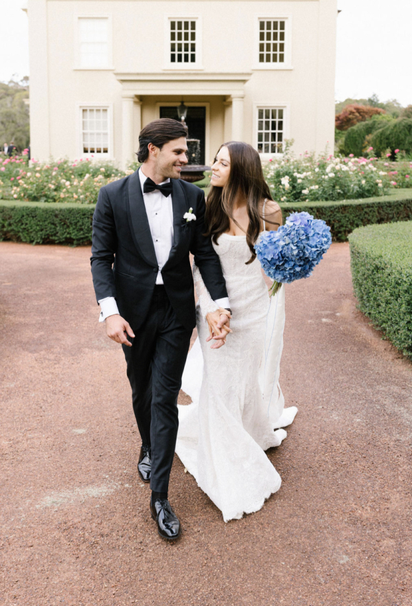 Jo & Alex’s Vineyard Wedding in Fraser Gallop Estate | Photo | Australian Winery Wedding Venues