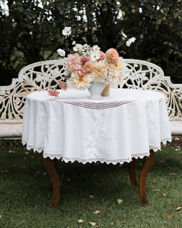 Isabella & Sam’s Elegant Wedding at Glenrock Gardens | Photo | English Country Garden Bridal Party in Tenterfield
