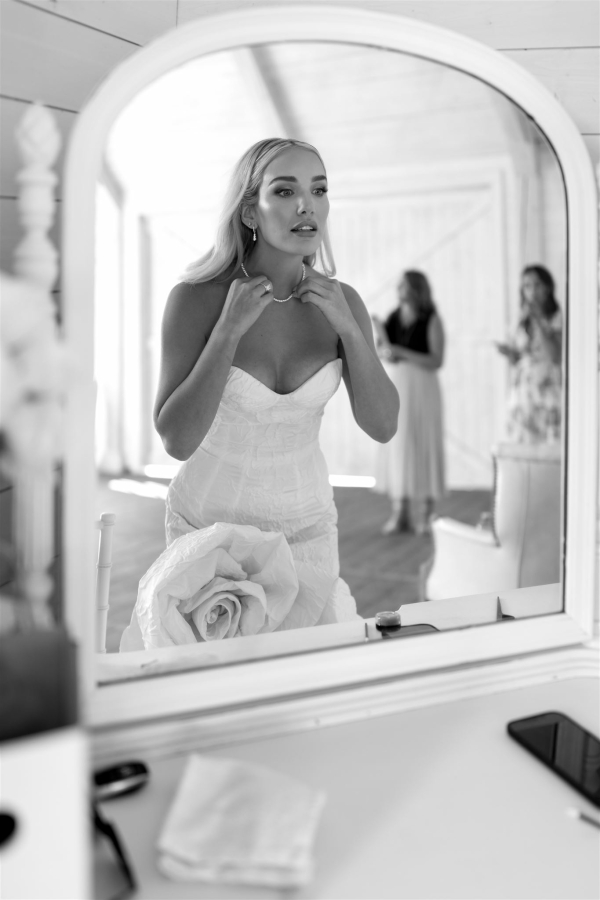 Wedding in a One-of-a-kind Locale