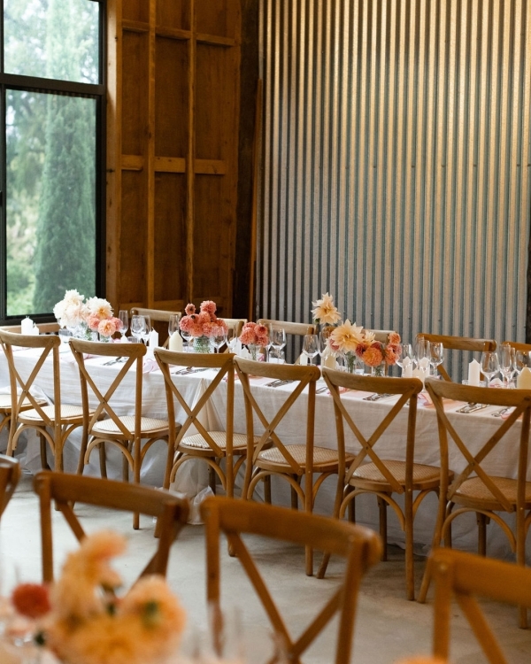 Isabella & Sam’s Elegant Wedding at Glenrock Gardens | Photo | English Country Garden Bridal Party in Tenterfield