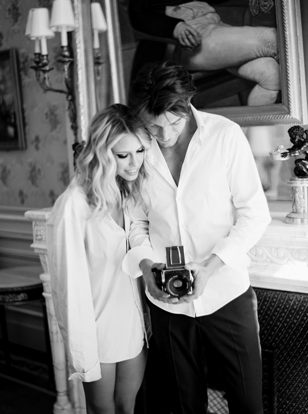 Wedding Day Morning Photo Ideas | Romantic Breakfast at Ritzparis