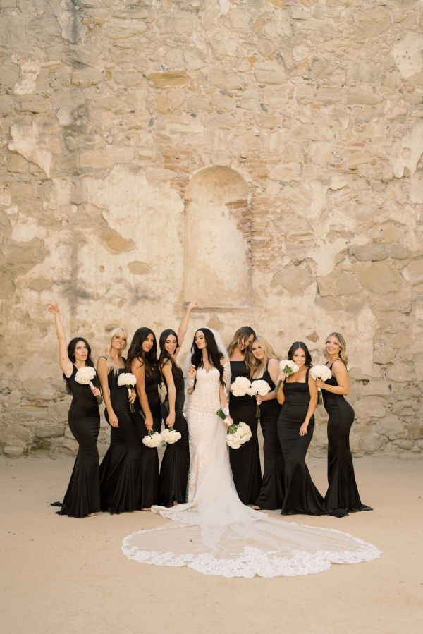 Classic Black Tie Wedding Pictures  | Sara & Devin's Black Tie Wedding in California | Photo