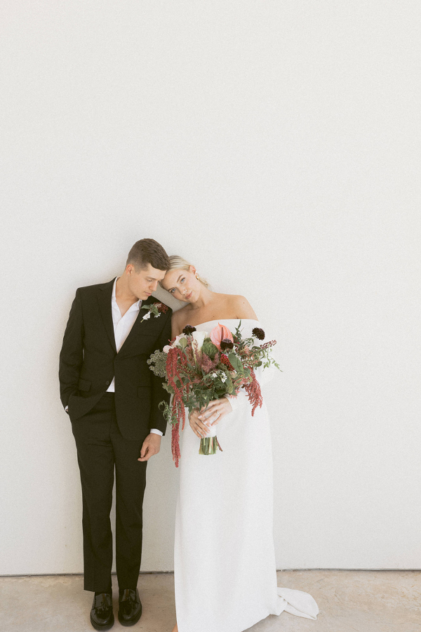 Real wedding that reflected current emotions | An interview with the bride regarding concept development, the wedding program, and the outfits