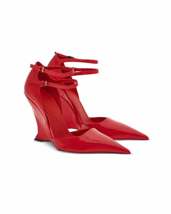 Tomato Red is the Hottest Color of Fall