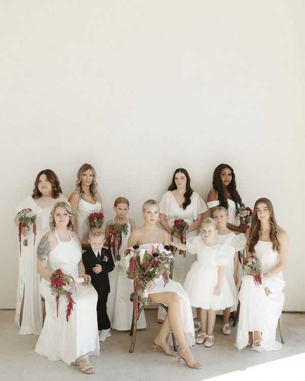 Real wedding that reflected current emotions | An interview with the bride regarding concept development, the wedding program, and the outfits