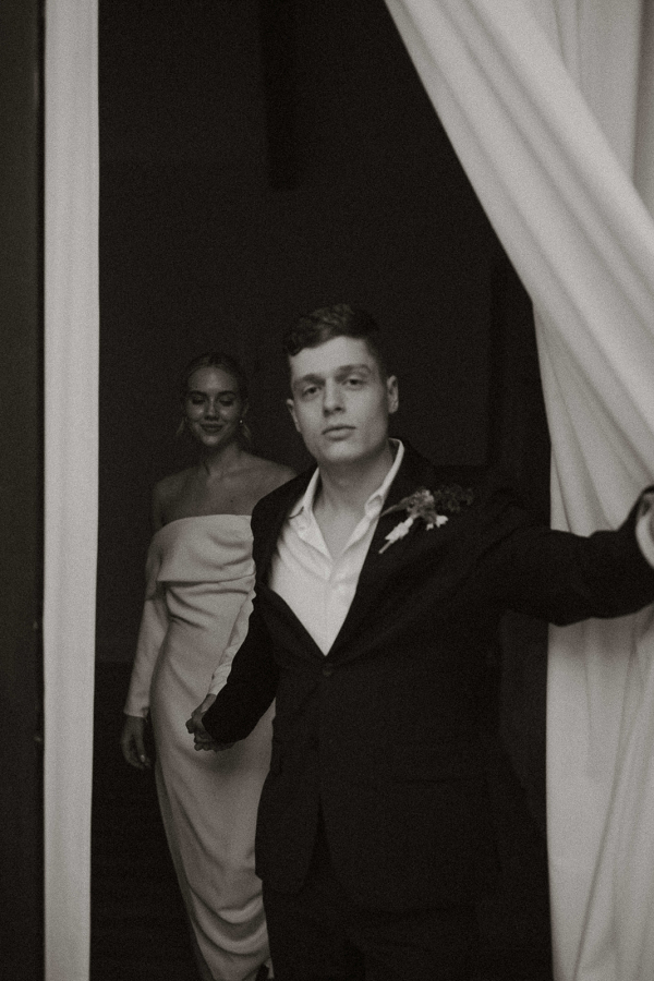 Real wedding that reflected current emotions | An interview with the bride regarding concept development, the wedding program, and the outfits