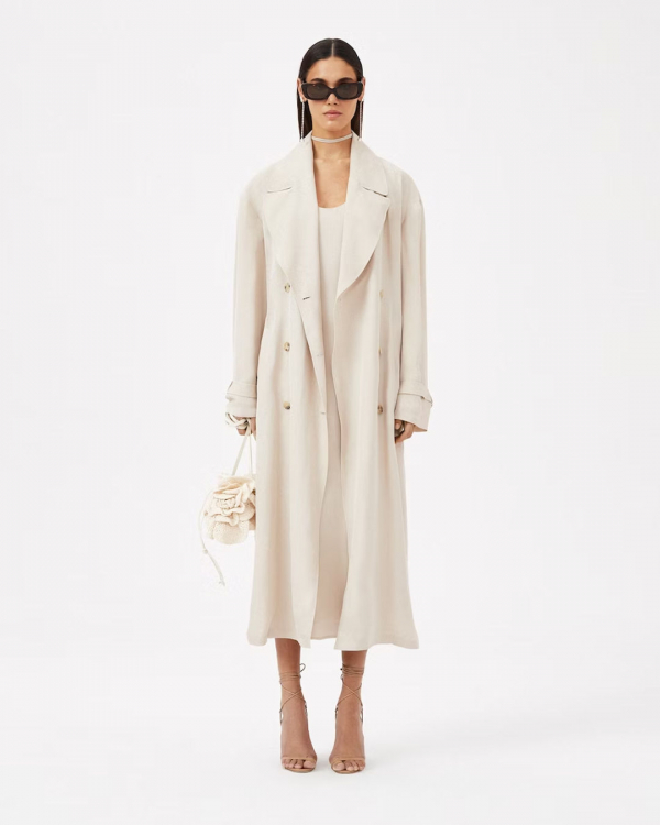 12 Stylish Outwear Pieces for Brides