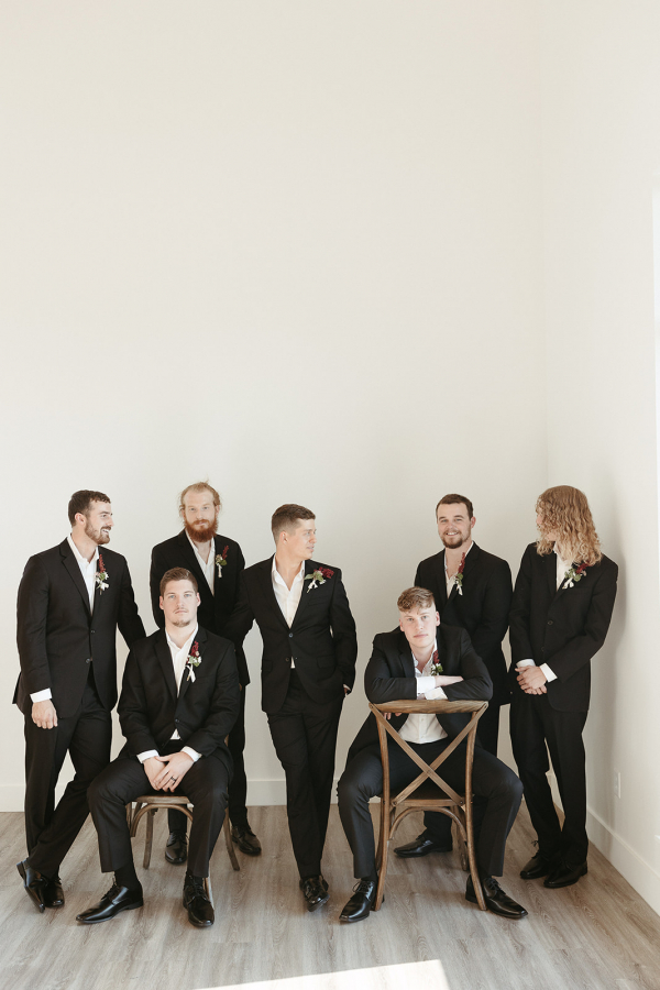 Real wedding that reflected current emotions | An interview with the bride regarding concept development, the wedding program, and the outfits