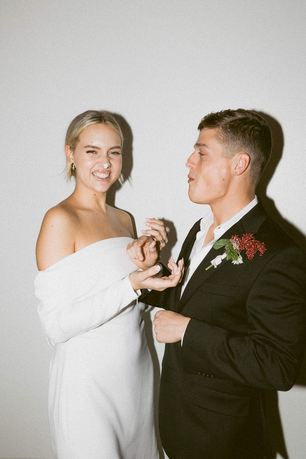 Real wedding that reflected current emotions | An interview with the bride regarding concept development, the wedding program, and the outfits