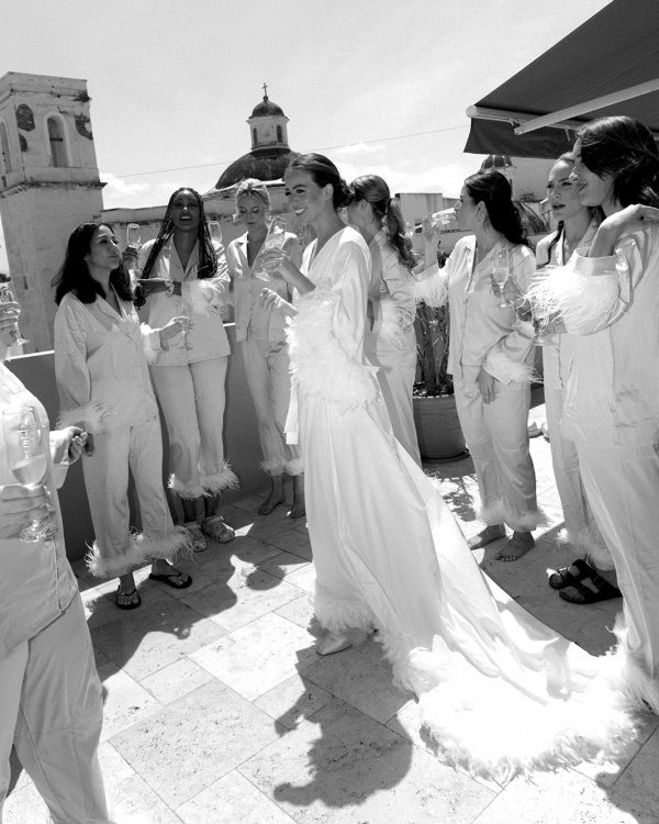 Romance in Puerto Rico: Dream Wedding and Tropical Delights | Interview with the bride about the preparation for the wedding, the choice of outfits and a rich musical program