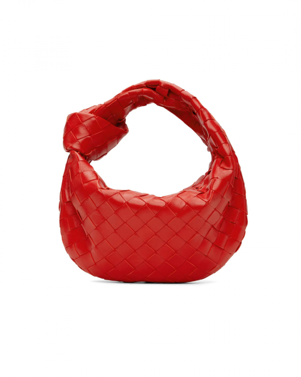 Tomato Red is the Hottest Color of Fall