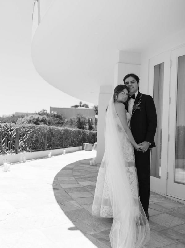 An intimate wedding at parent's residence | Interview with the bride about Persian Abgoosht, heartfelt speeches, and joyful dancing