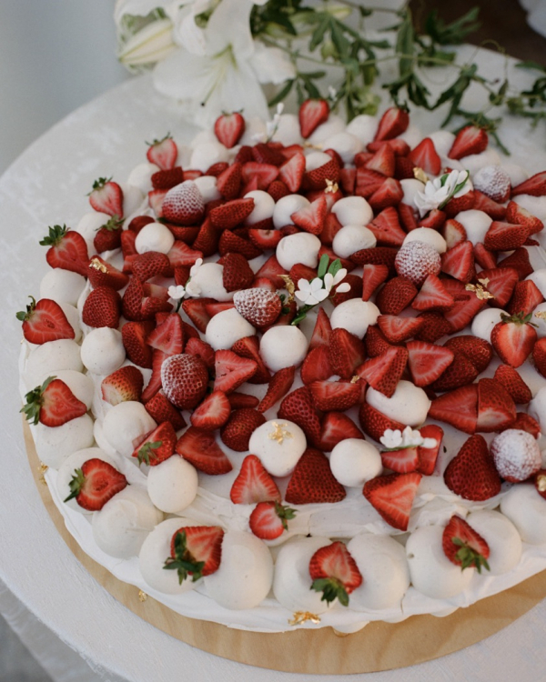 An intimate wedding at parent's residence | Interview with the bride about Persian Abgoosht, heartfelt speeches, and joyful dancing